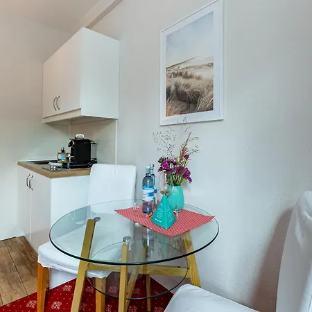 Strandhaus Claassen 06 * Аренсхоп